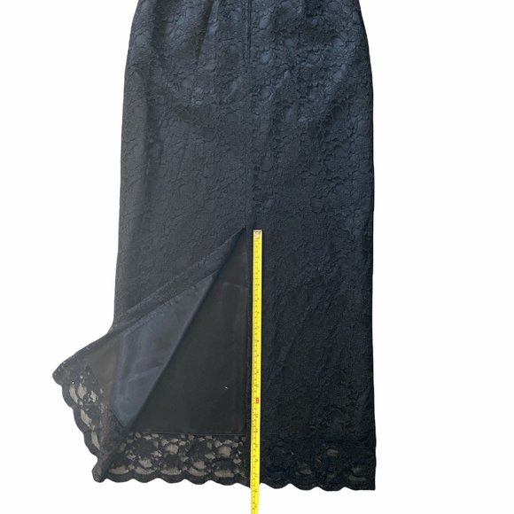 LACE Long Black Maxi Skirt Lined 17" Back Slit Waist 15" Estimate Size M - Picture 6 of 7